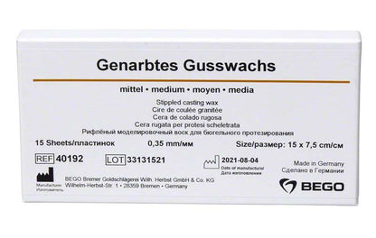 Genarbtes Gusswachs mittel 0,35mm von BEGO in weißer Verpackung mit Produktinformationen.
