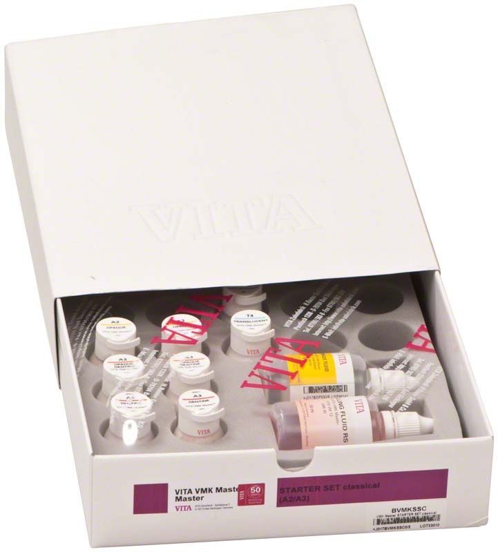 VITA VMK Master® STARTER SET mit verschiedenen Zahnkeramikpulvern in geöffneter Verpackung.
