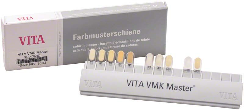 VITA VMK Master Farbmusterschiene mit verschiedenen Zahnfarbmusterproben.
