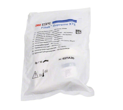 Filtek™ Supreme XTE Dentin Kapseln A3D in weißer Verpackung mit Beschriftung.