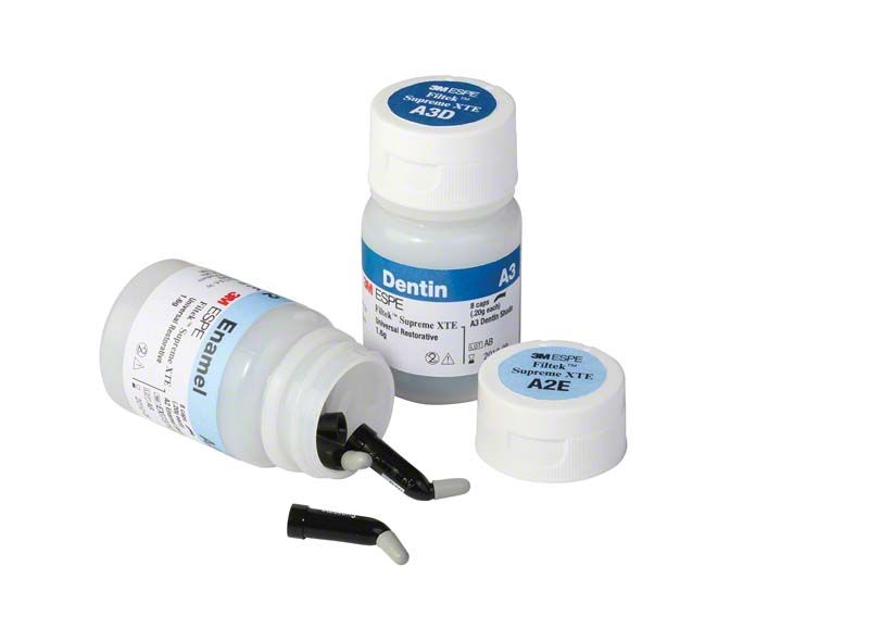 Filtek™ Supreme XTE Dentin Kapseln B3D mit Verpackung und Kapseln.