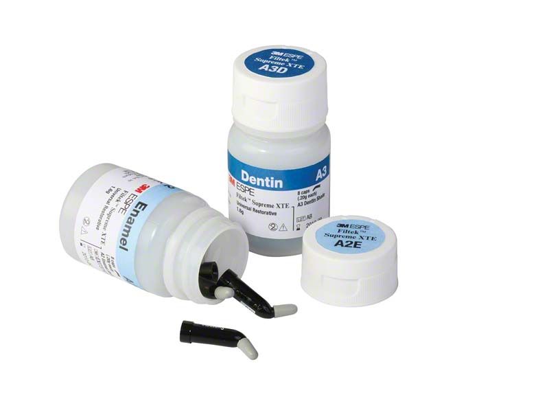 Filtek™ Supreme XTE Body Kapseln C1B in geöffneter Verpackung mit Kapseln.