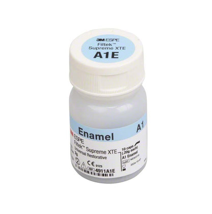 Filtek™ Supreme XTE Schmelz Kapseln A1E in weißem Kunststoffbehälter mit Etikett.