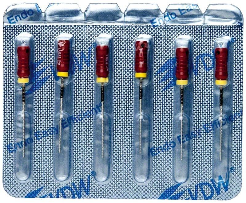 VDW®STERILE Hedström Feilen 25mm Gr. 55 in Blisterverpackung.