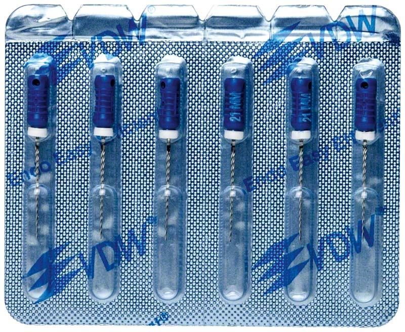 Endodontische Feilen, Größe 21mm Gr. 030, in Blisterverpackung.