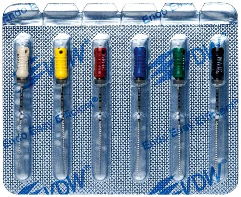 K-Feilen 31mm Gr. 015-040 in Blisterverpackung mit farbigen Griffen.