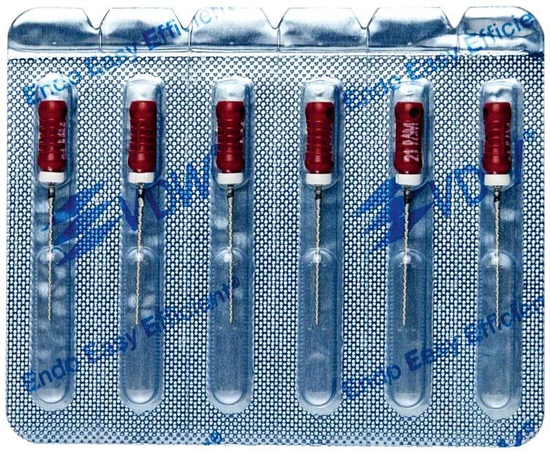 Sterile Hedström-Feilen 21mm Gr. 55 in Blisterverpackung.