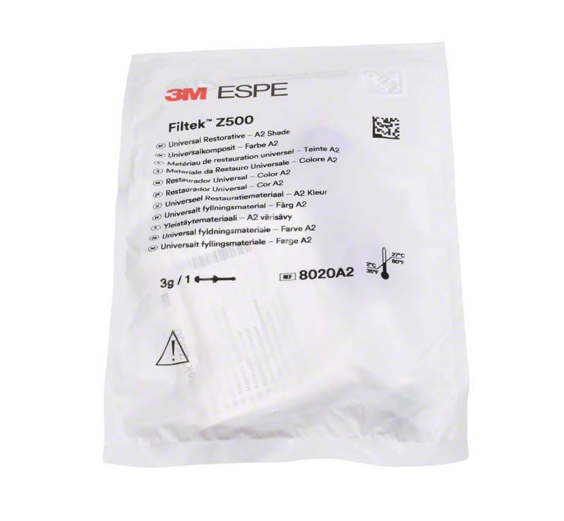 3M Filtek Z500 Spritze A2 in weißer Verpackung mit Produktinformationen.