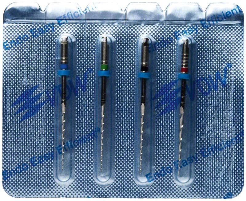 Mtwo® NiTi-Instrumente in Blisterverpackung zur Wurzelkanalaufbereitung.