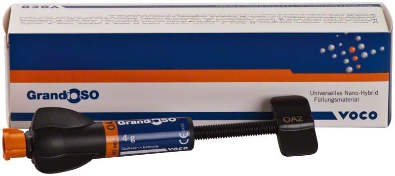 Universelles Nano-Hybrid-Füllungsmaterial GrandioSO Spritze OA2 vor Verpackung.