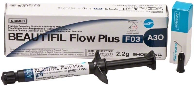 BEAUTIFIL Flow Plus Spritze F03 A3O mit Verpackung auf weißem Hintergrund.
