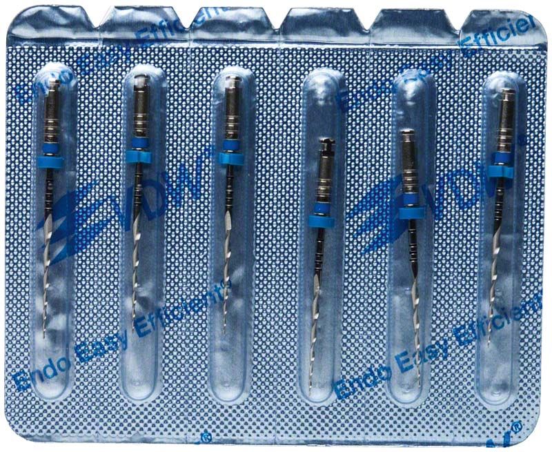 Mtwo® NiTi-Instrumente in Blisterverpackung zur Wurzelkanalaufbereitung.