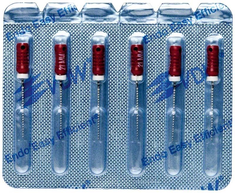 Blisterverpackung mit sechs Flexicut Feilen, 21mm Größe 025, rote Griffe.