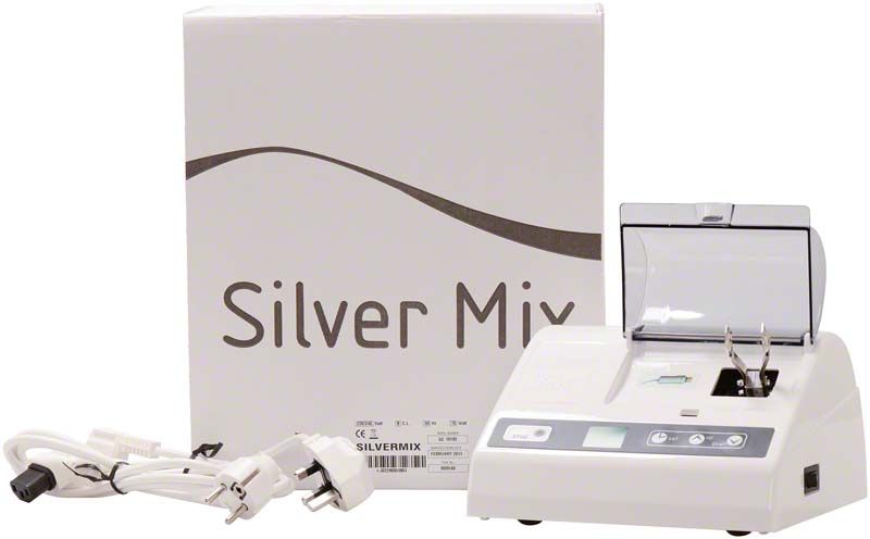 Silvermix Anmischgerät mit Verpackung und zwei Netzkabeln.