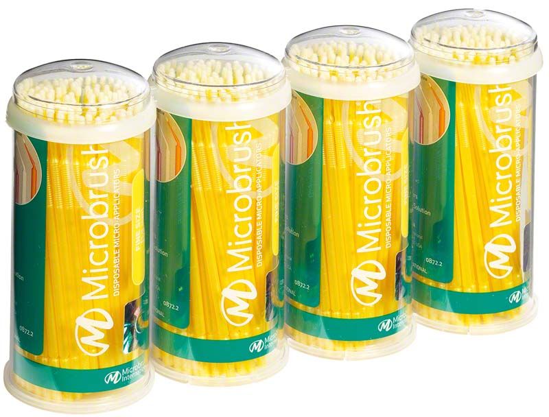 Biegsame gelbe Microbrush Applikatoren in transparenter Verpackung.