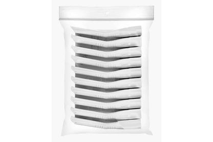Versiegelte Verpackung mit zehn weißen Absaugkanülen KIDS aus Kunststoff.