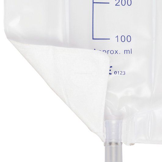 Detailansicht des Care Flow UB 750 Beinbeutels mit Vliesbeschichtung und Skala.