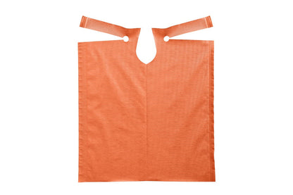 Patientenumhang aus Polyethylen in weinrot mit Halsausschnitt.