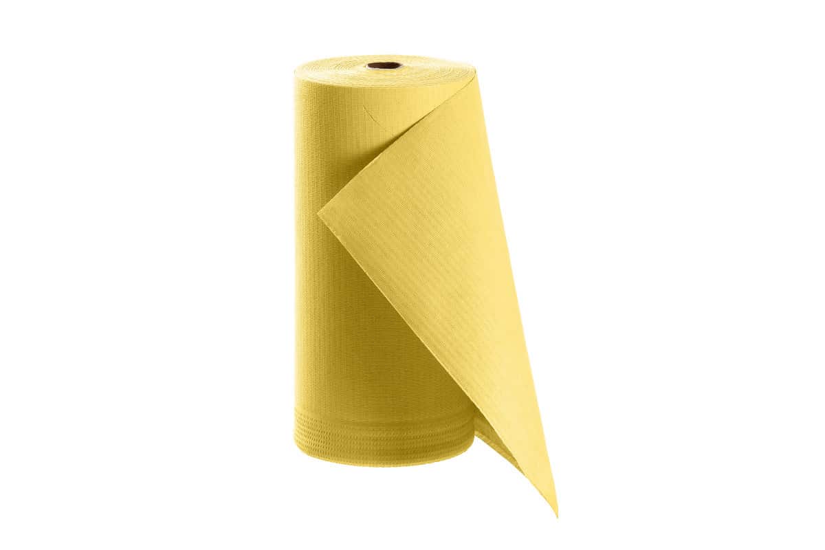 Patientenumhang aus Polyethylen in gelb, aufgerollt.
