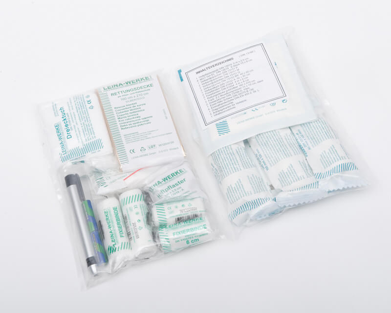 Verbandstofffüllung für Schulen und Kindergärten, 46-teilig, in Druckverschlussbeutel.