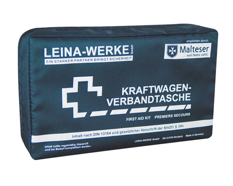 Kompakte schwarze KFZ-Verbandtasche aus Nylongewebe mit Reißverschluss.