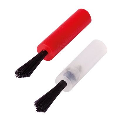 Mittlere Pinseleinsätze zum Applizieren von Gels und Flüssigkeiten.